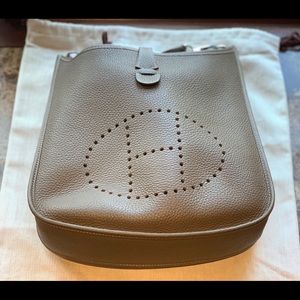 Hermès Evelyne Poche III 29